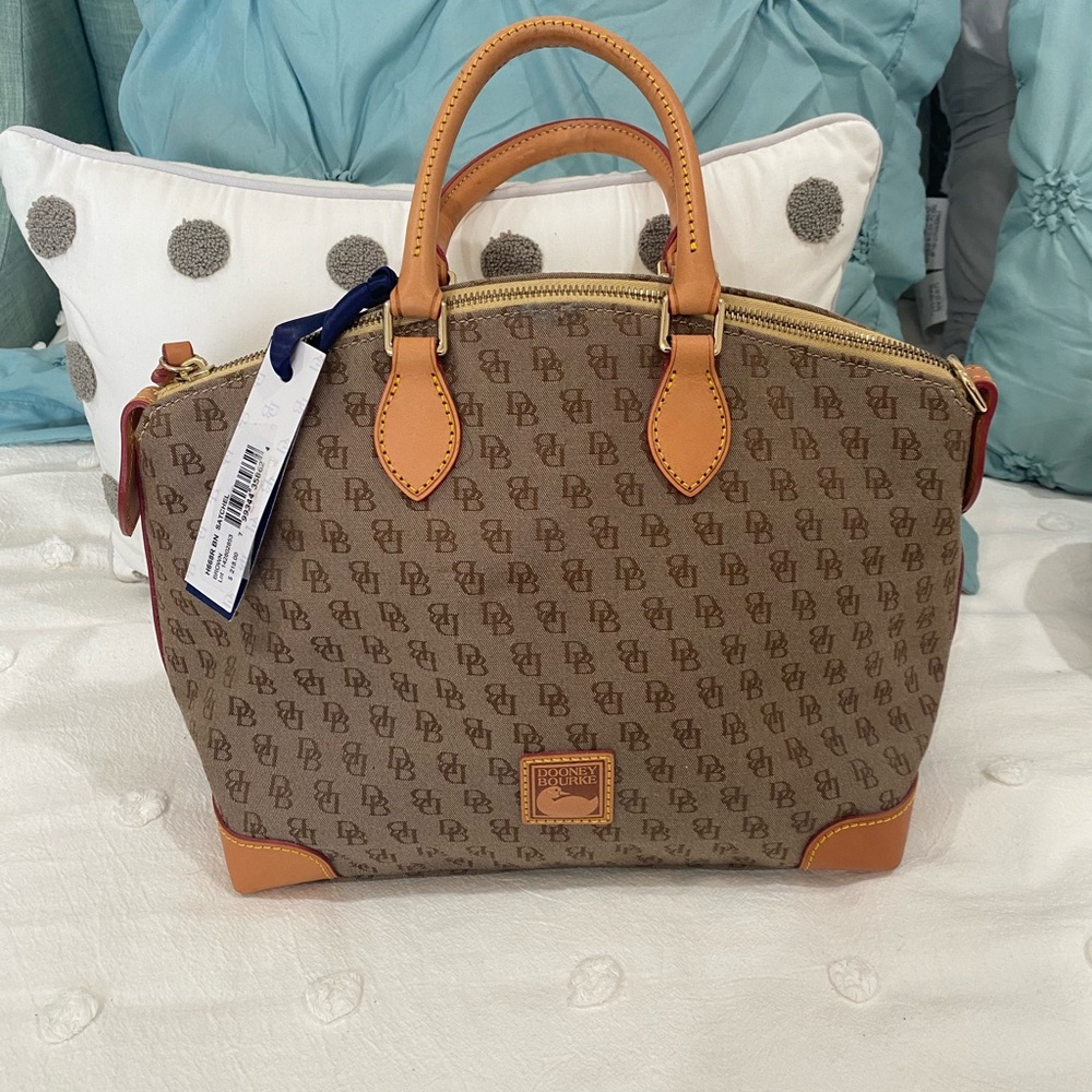 Dooney & Bourke Satchel H668R BN